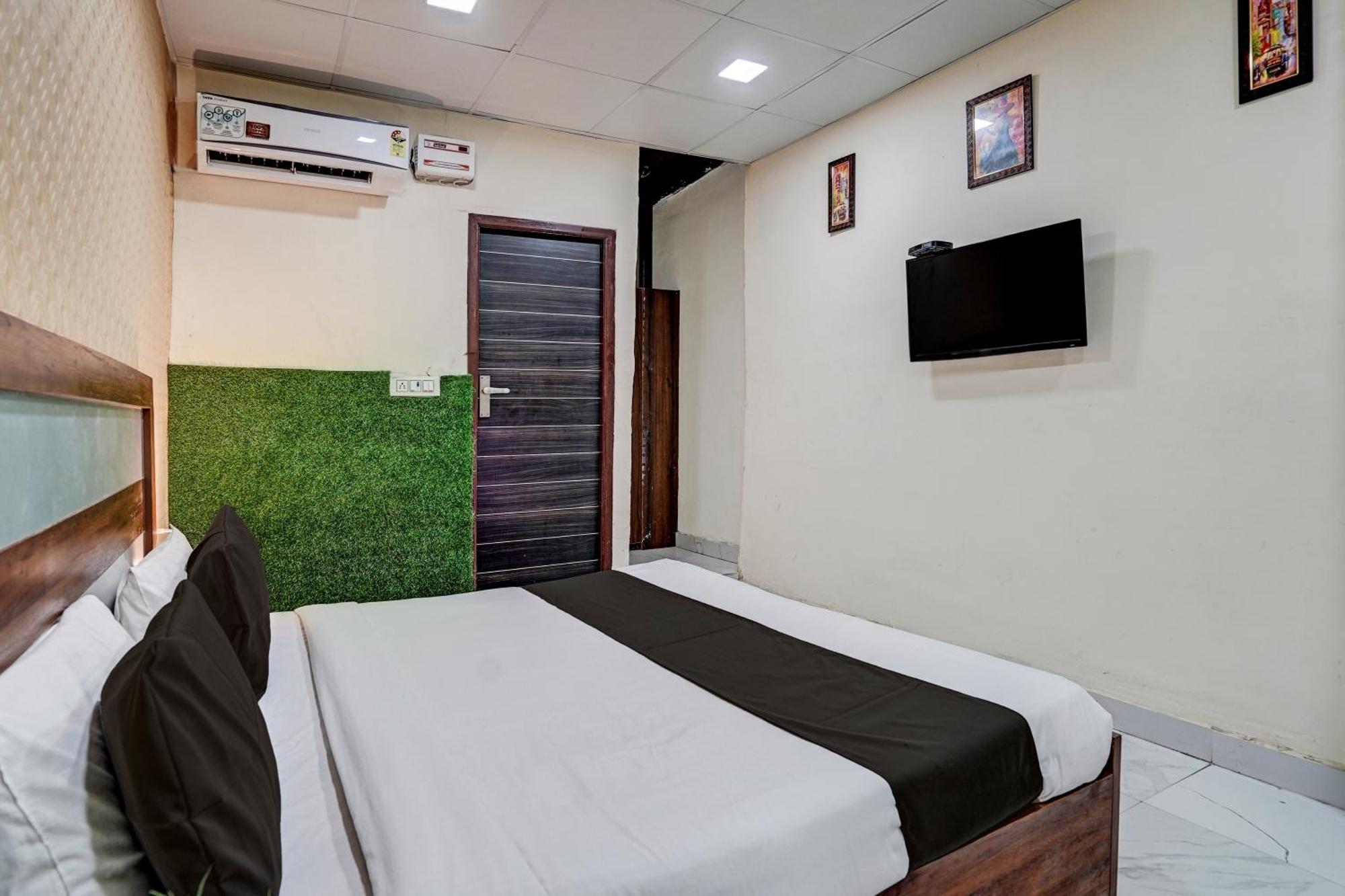 Hotel O Blackberry Faridábád Kültér fotó